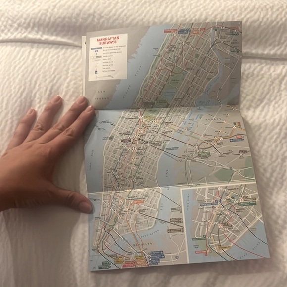 New York City “Must Sees” by Michelin Travel Publications - Picture 6 of 6